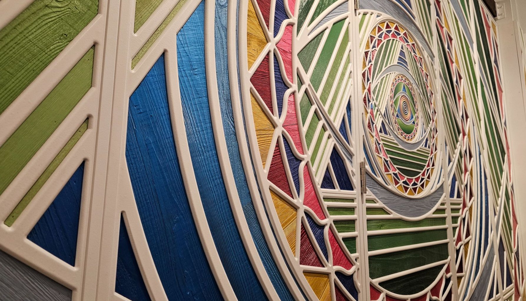 Close view of the fractal lattice spiraling toward its center